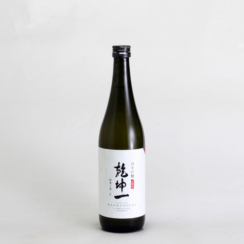 乾坤一 特別純米辛口 1800ml｜地酒（日本酒）通販-宮城県｜淀川酒店