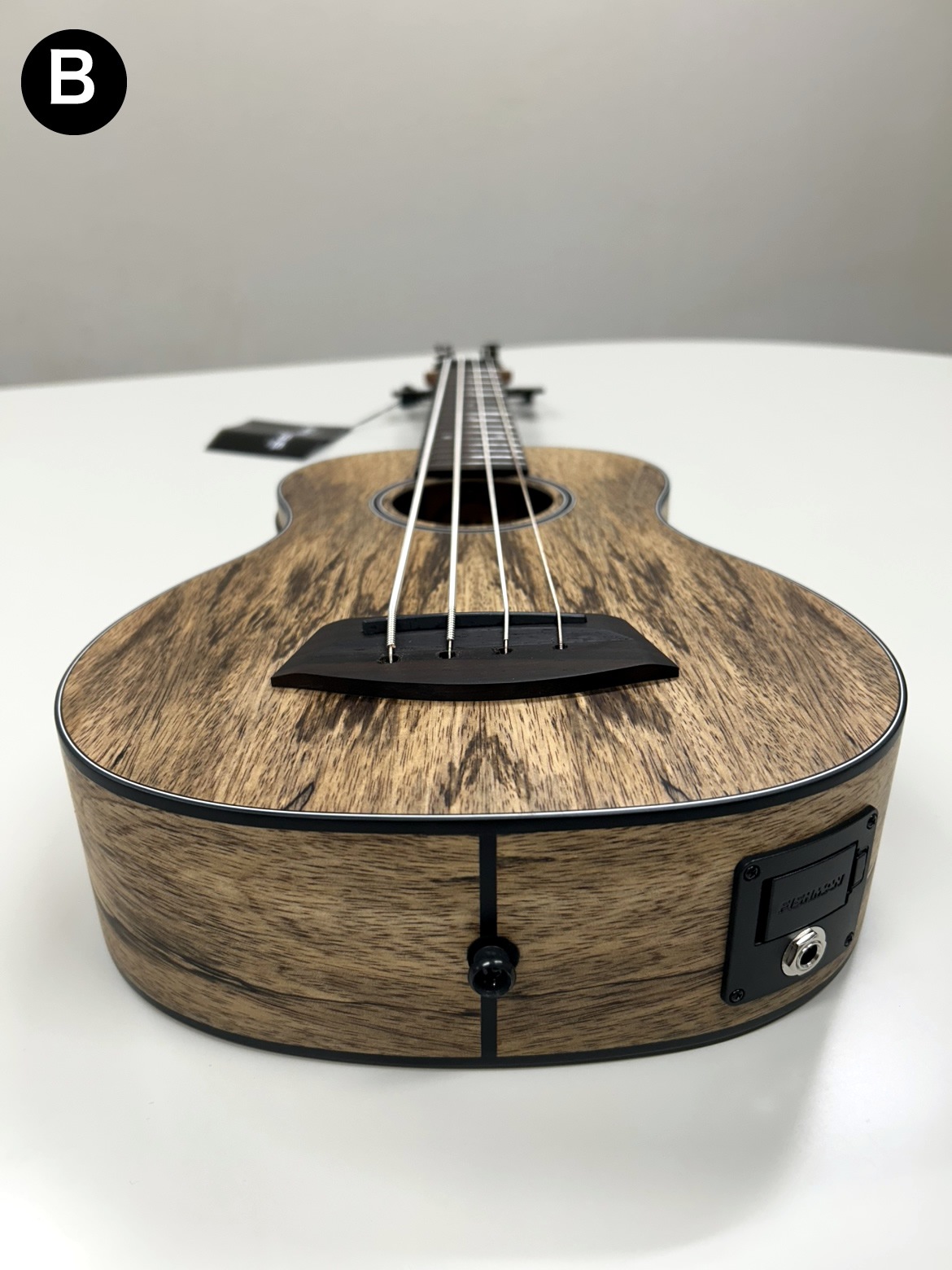 【実物写真有り】KALA ウクレレ ベース SPALTED MANGO U-BASS UBASS-SP-MNG-FS ギグバッグ付属【カラ エレキ スポルテッド マンゴー ウクレレ ユーベース】