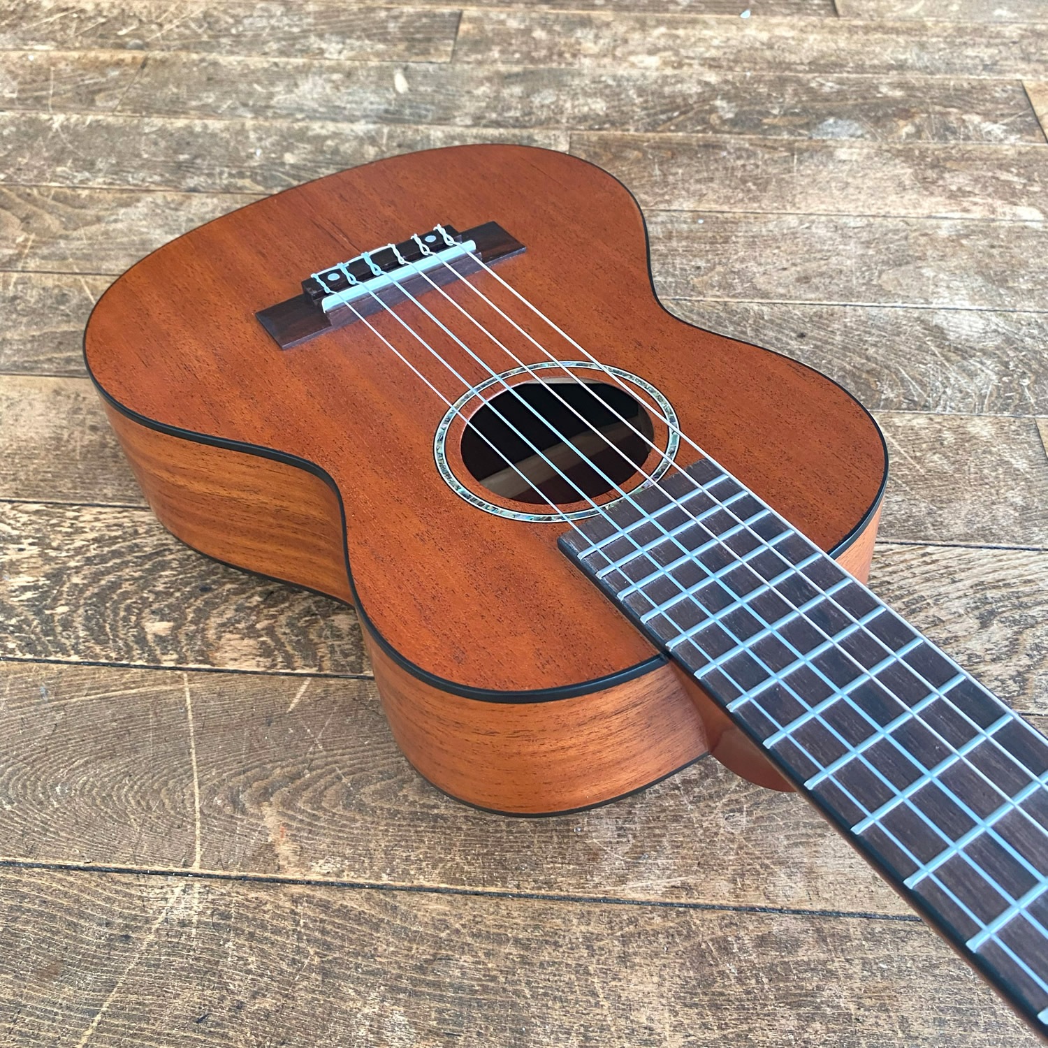 S.Yairi ウクレレギター YU-GT-01 入門セット【ヤイリ YUGT01 ミニクラシック 6弦ウクレレ】【SYC01 GS103B PGS1001 PH100】