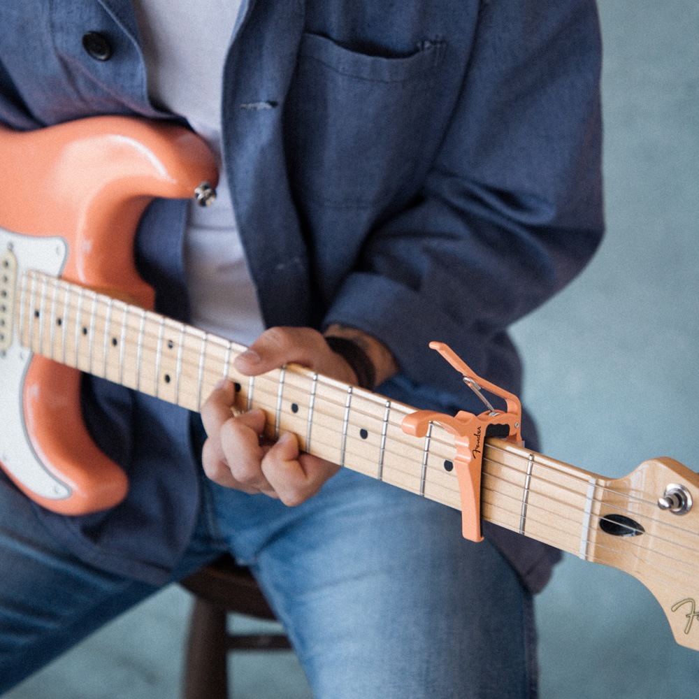 Kyser x Fender コラボ・カポタスト クラシックカラー KGEF シリーズ【カイザー カポ Classic Color QUICK-CHANGE ELECTRIC CAPO エレキギター用】【ゆうパケット対応】