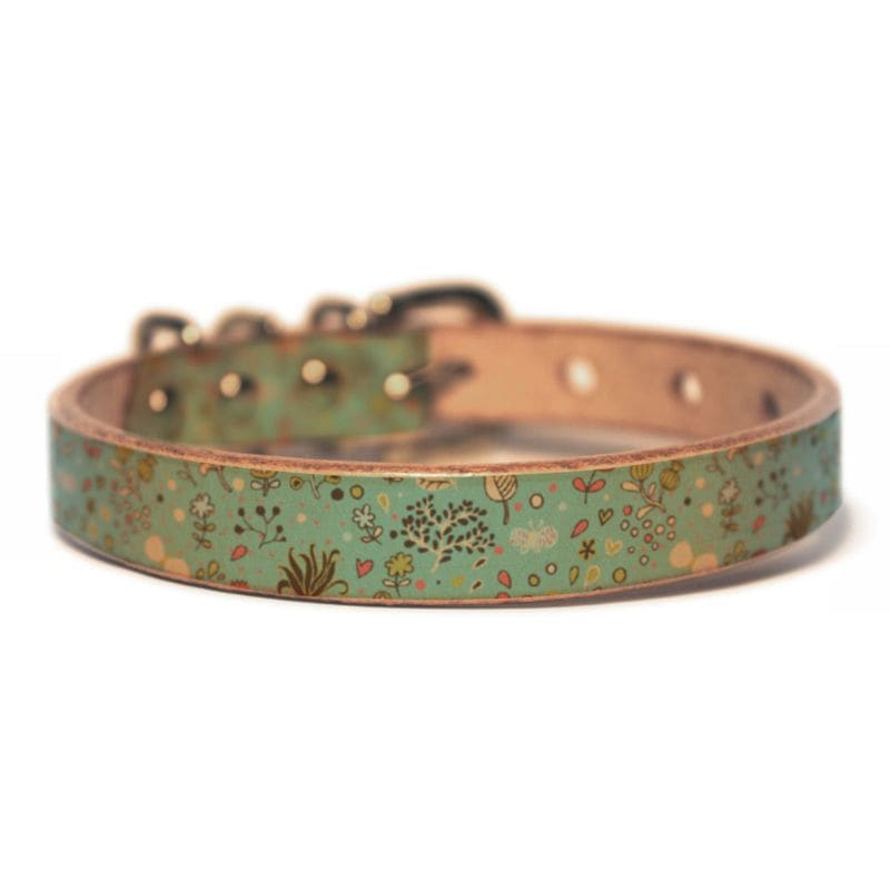 Framer 犬用首輪 本革・ヌメ革 ミントグリーンの草花と蝶柄 真鍮金具 #23057