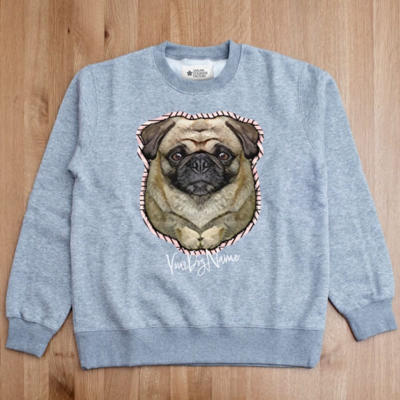 SAKURA DOGWARE FACTORY 名入れ　ユニセックス　クルーネックスウェット　トレーナー　パグ