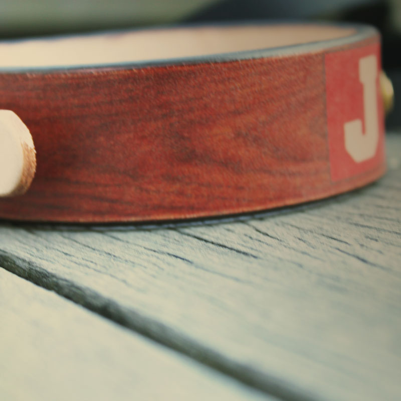 おなまえ首輪　名入れ・電話番号　真鍮彫刻プレート&木目グラフィックプリント　本革首輪　真鍮無垢金具 サイズSS～L ベルト幅30mm #33001-3