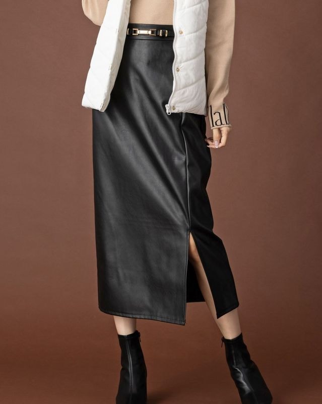 ZARA フェイクレザースリットスカート ZARA - 新品✨2WAYフェイクレザースカートの通販 by ZARAKO