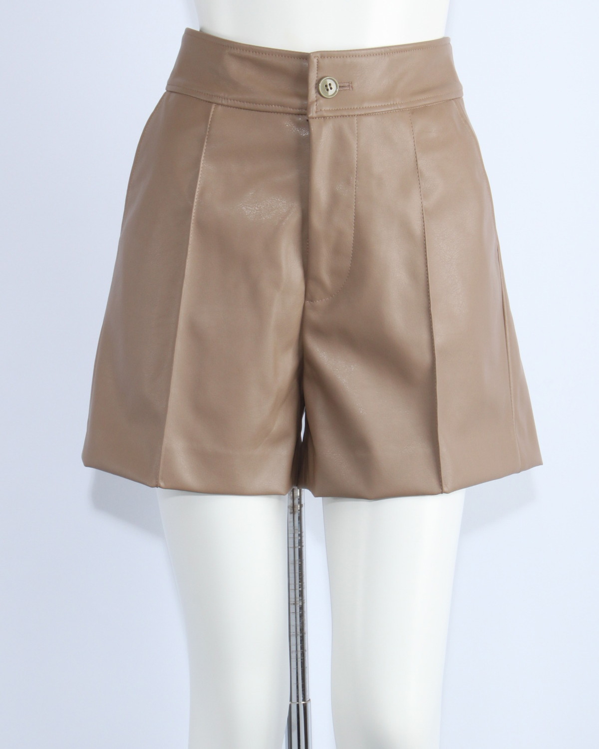ココ　【SACRA】フェイクレザー ショートパンツ 124522111-thum.jpg