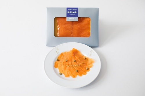 北海道産鮭スモークスライス60g(D)