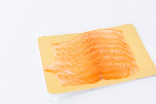 チルド空輸 フィヨルドスモークスライス60g（D）
