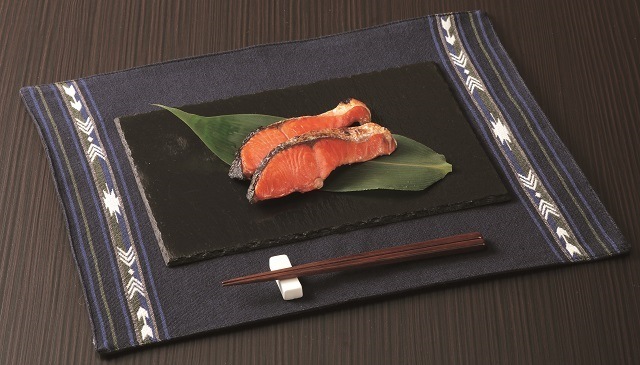 アラスカ産紅鮭 姿切身0.7kg 甘塩 CR55