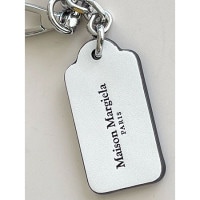 MAISON MARGIELA KEY RING SA1UA0004 / ᥾ޥ른 ۥ (WHITE)