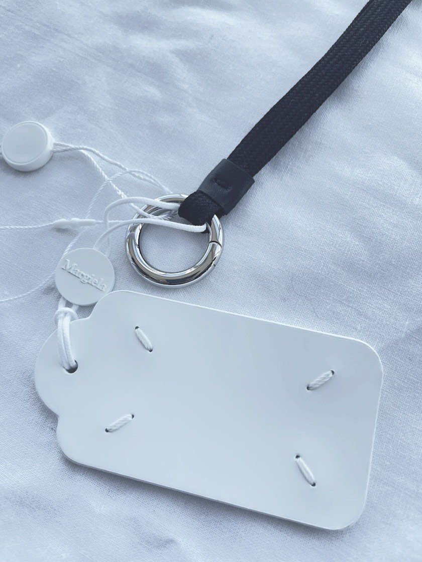 MAISON MARGIELA KEY RING SA1UA0008 / �᥾��ޥ른���� �����ۥ��������� (WHITE)