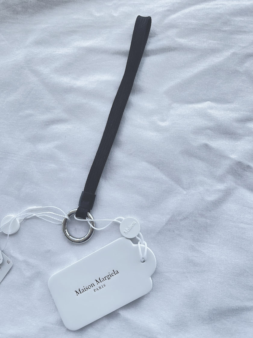 MAISON MARGIELA KEY RING SA1UA0008 / �᥾��ޥ른���� �����ۥ��������� (WHITE)