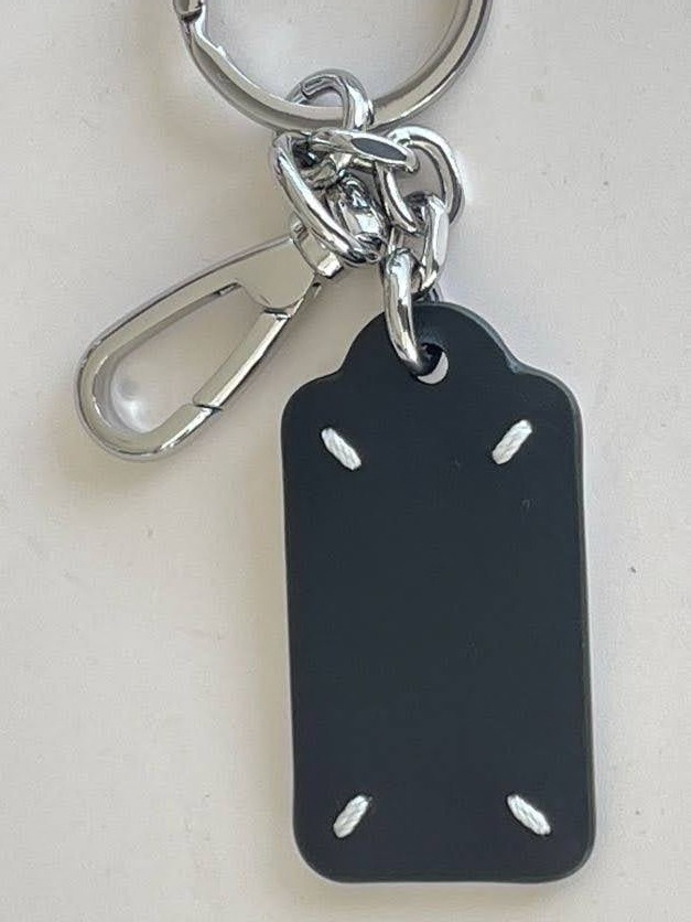 MAISON MARGIELA KEY RING SA1UA0004 / �᥾��ޥ른���� �����ۥ��������� (WHITE)