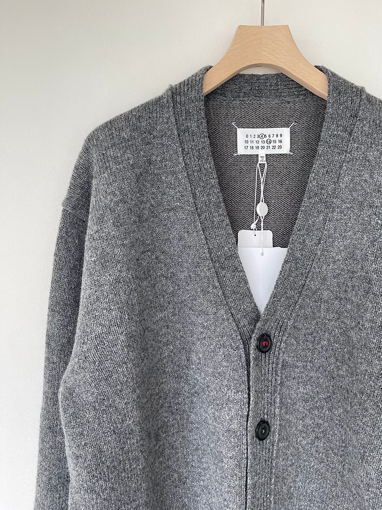 MAISON MARGIELA CARDIGAN/ �᥾��ޥ른���� ����ܡ��ѥå������ǥ�����SI1GP0003��S18064860F
