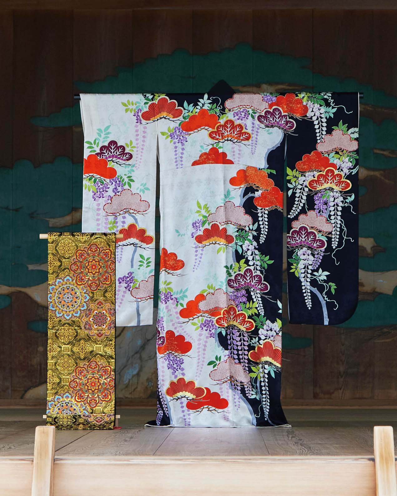 【レンタル】「松疋田に藤」手描き友禅振袖