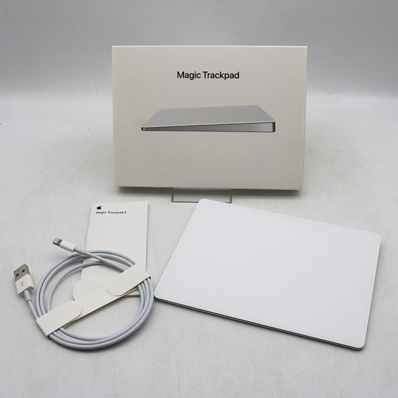 ほぼ新品 Apple Magic Trackpad ホワイト USB-C Apple マジック