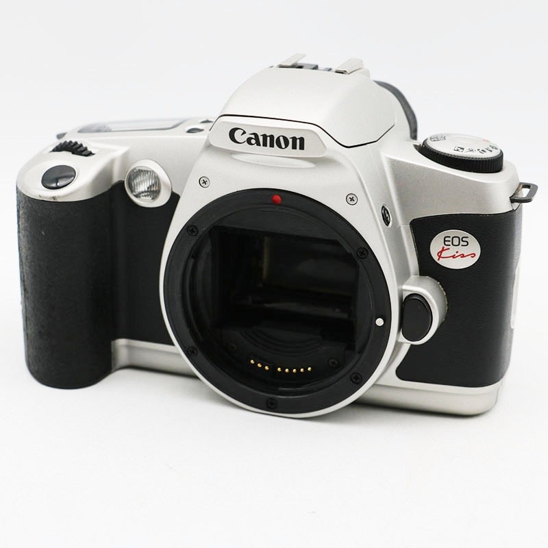 ��Canon ����Υ� EOS Kiss ����С� �ܥǥ��Τ� �ե���५��� �������
