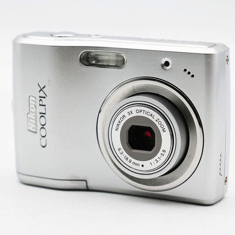 ジャンク Nikon ニコン COOLPIX AW130 デジタルカメラ デジカメ 幸せ 1413