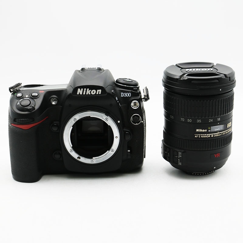 ��Nikon �˥��� D300 AF-S DX VR18-200G ��󥺥��å� �������