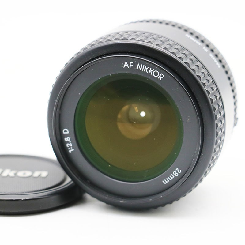 Nikon ˥ AF Nikkor 28mm f/2.8D 