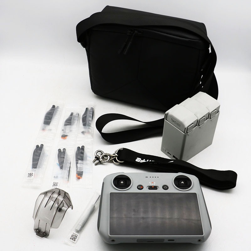 ������ DJI MINI 3 Pro Fly More Combo ��ǥ롧MT3M3VD ��Ŭ�ޡ���ͭ�� �Хåƥ꡼3���դ� ������ RM330 