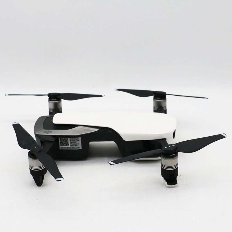 ��DJI MAVIC AIR FLY MORE COMBO Arctic White ��ǥ롧U11X ��Ŭ�ޡ���ͭ�� �������