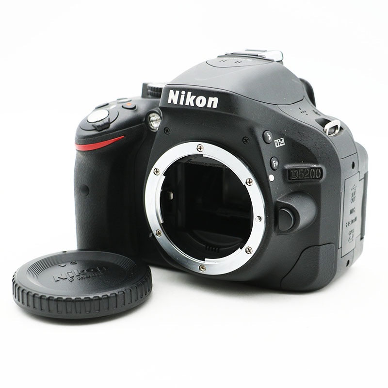 Nikon D5200 デジタル一眼レフカメラレンズ3本付き NIKON D5200 デジタル一眼レフ レンズ3本つき 【公式通販】