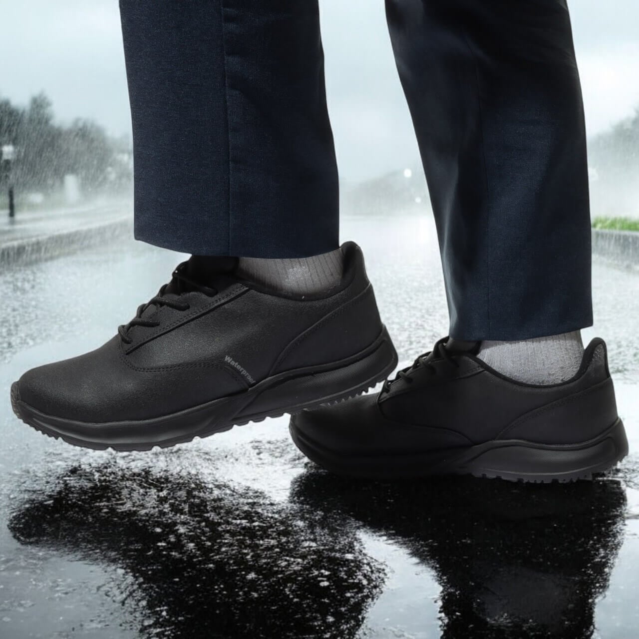 靴 hajime MAKUAKEで900%越え！ビジネスレインシューズ(防水・防滑・消臭機能