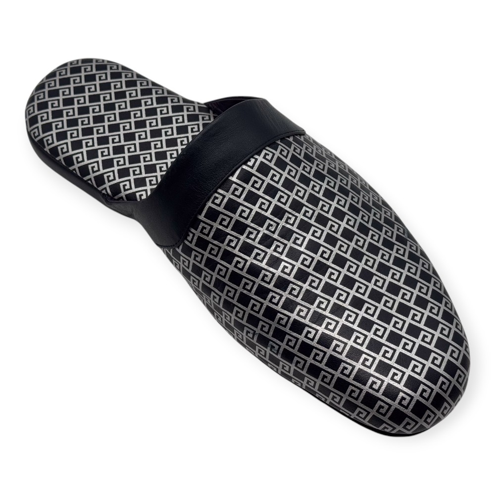 【10,000円引きクーポン 即日発送・限定1足・送料無料】 サナックス ３８１０イキネイビーツー25cm 皇室職人の高級スリッパ ・シューズ