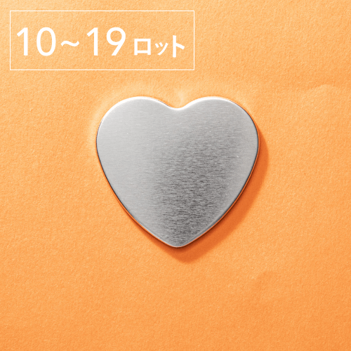 ハート型缶バッジ