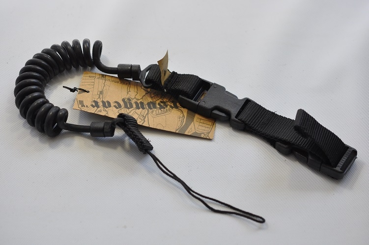 EMERSON GEAR スパイラル ピストル ランヤード Black EM8269