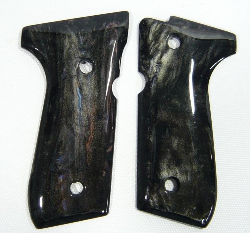 東京マルイM92F クロームステンレスモデル パールグリップ(フェイク)付き 東京マルイ M92F ミリタリー クロームステンレス | 銀の備忘録