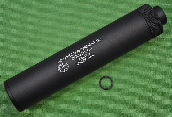 閉ざされた整備場14（フォーティーン）ページ 閉ざされた整備場14