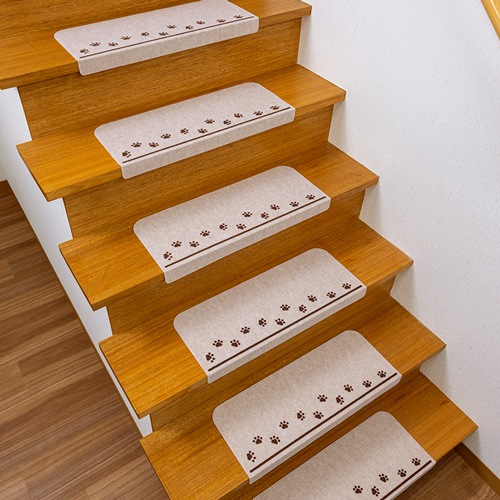 サンコー ズレない洗える 折り曲げ付階段マット スベリ止め おくだけ吸着 ネット 15枚 KM-65 巾55×奥行21cm(厚み3mm)、コ