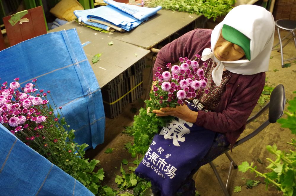 【予約】お墓用お供え花（花束１対）菊、リンドウ