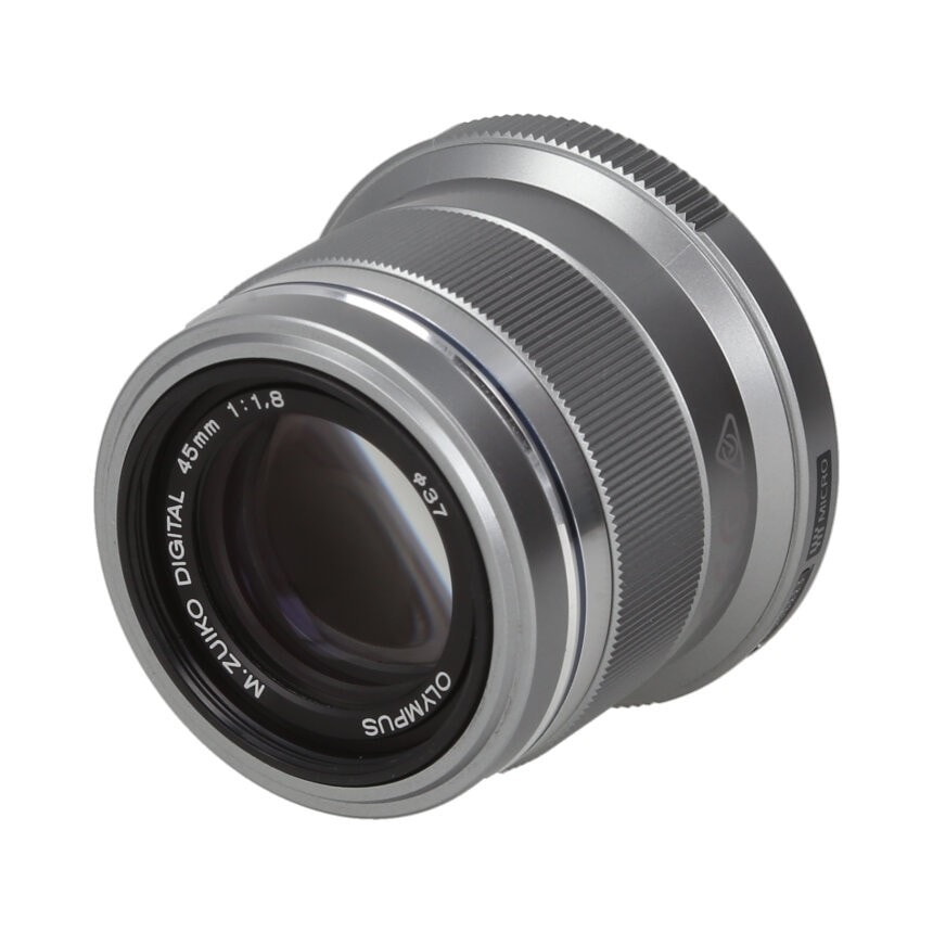 OLYMPUS M.ZUIKO D 45 F1.8 С AB