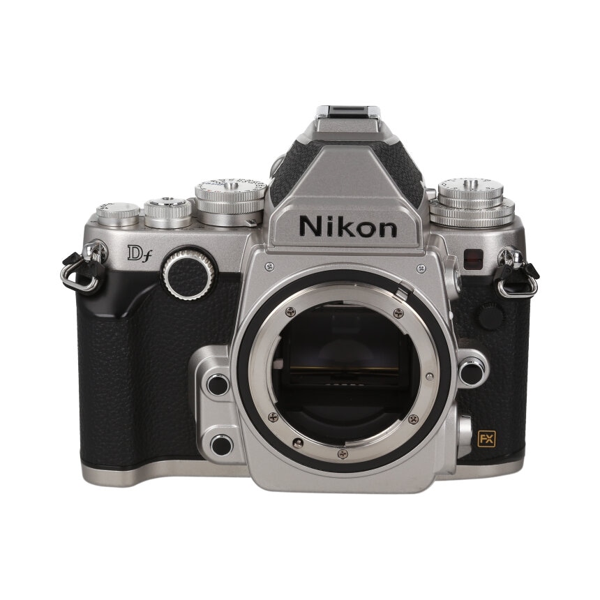 ショット数13,622！元箱付き！■ほぼ新品■ NikonDf ボディ シルバー ショット数13,622！元箱付き！□ほぼ新品□ NikonDf ボディ シルバー