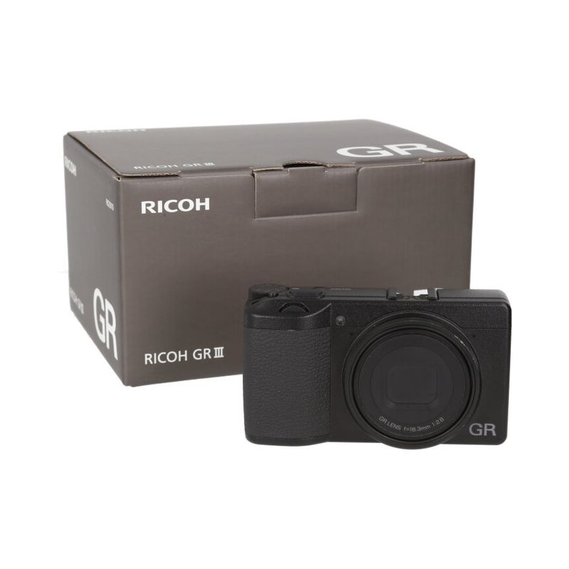 RICOH GR III  ��B��