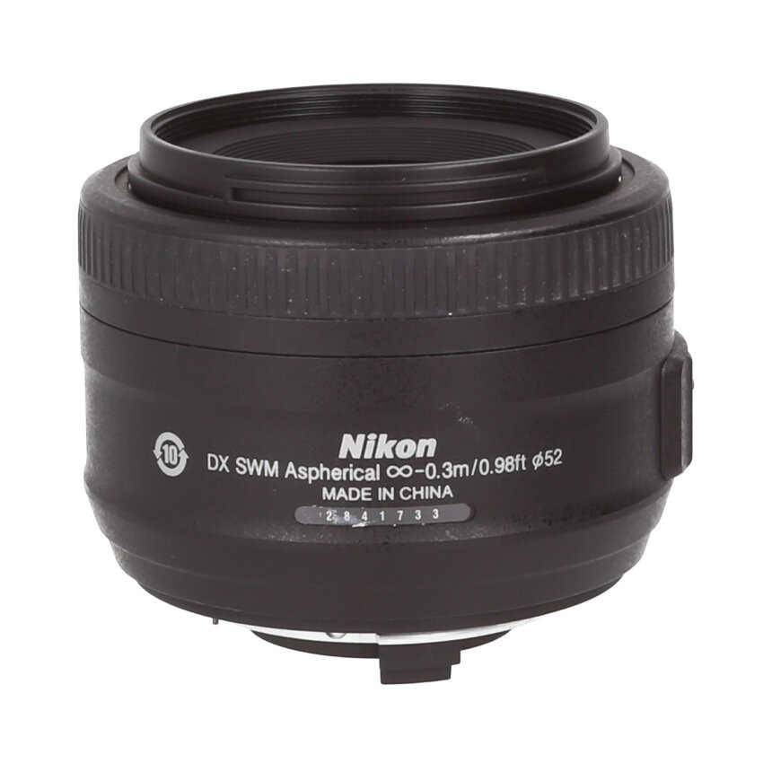 Nikon AF-S DX 35mm F1.8G ��B��