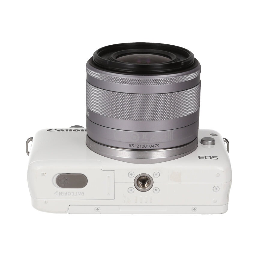 Canon EOS M10 �ۥ磻�� + EF-M15-45mm F3.5-6.3 IS STM ��B��
