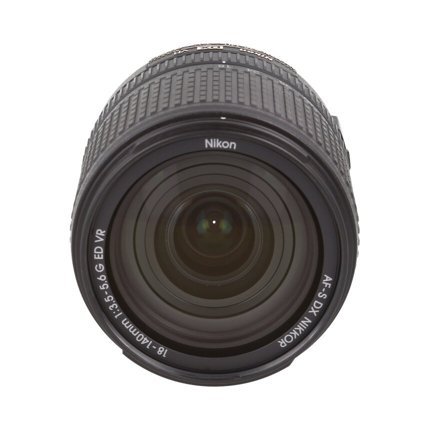 Nikon AF-S DX VR 18-140mm F3.5-5.6G ED��AB��
