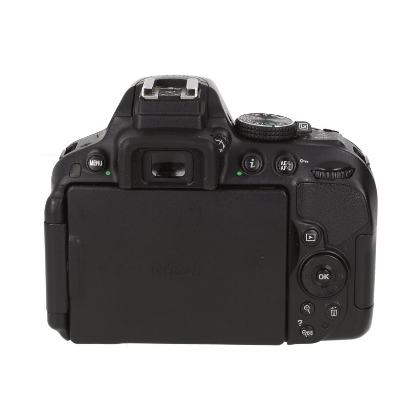Nikon D5300 �֥�å� BODY ��B��