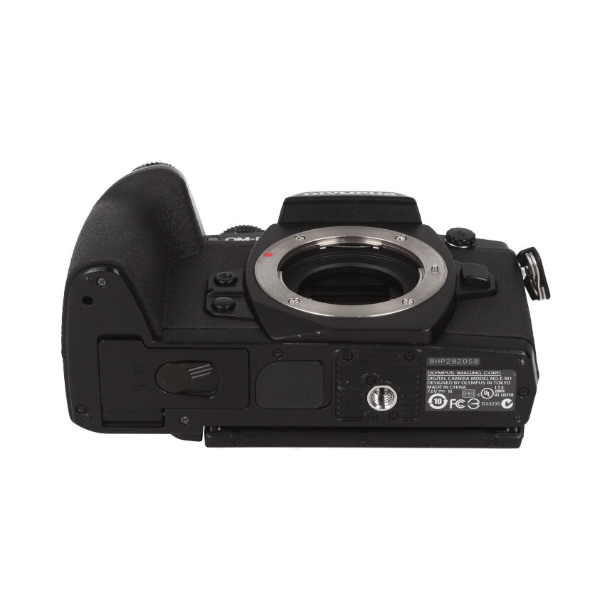 OLYMPUS OM-D E-M1 BODY ��B��
