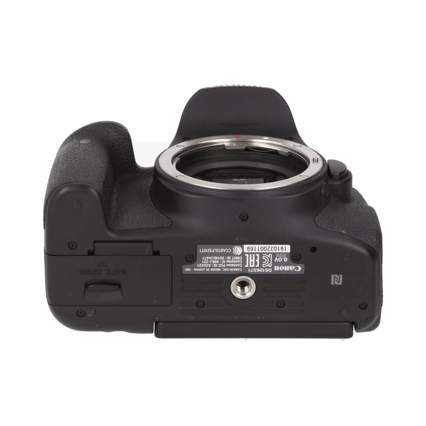 Canon EOS Kiss X8i BODY ��AB��