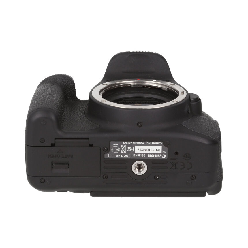 Canon EOS Kiss X7i BODY�� ��AB��