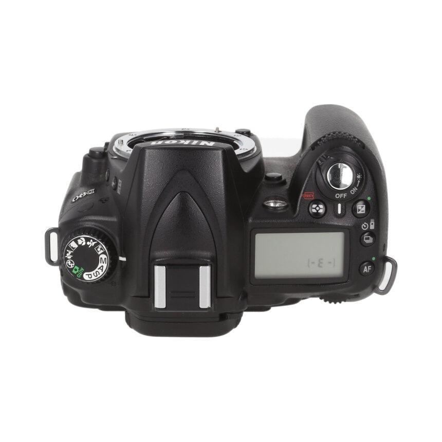 Nikon D90 BODY ��B��