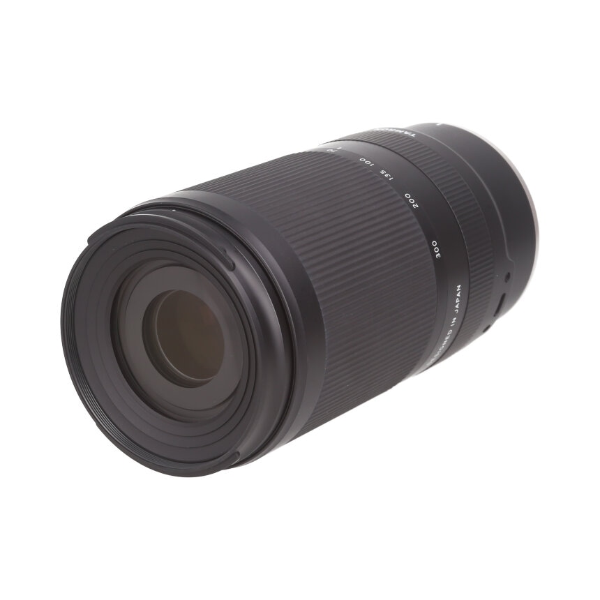 TAMRON 70-300mm F4.5-6.3 DiIII RXD Z�ޥ���� A047 ��B��