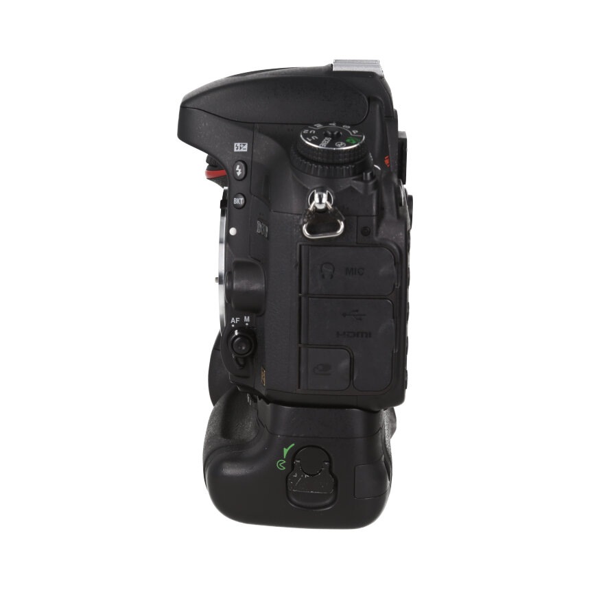 Nikon D610 BODY + MB-D14 ��B��