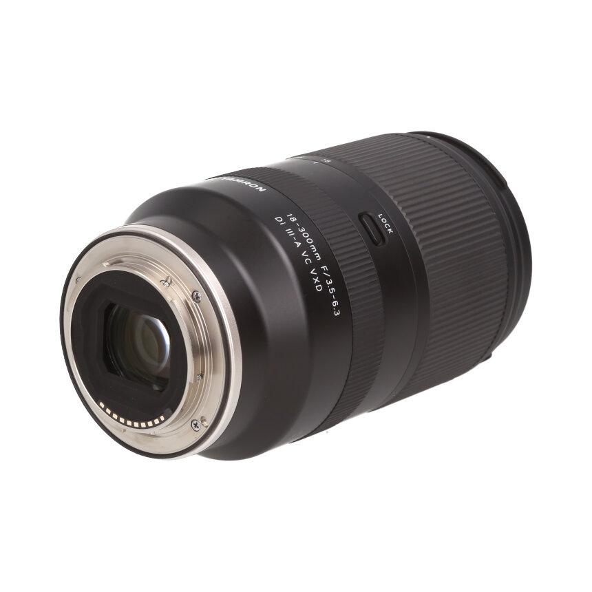 TAMRON 18-300mm F3.5-6.3 DiIII-A VC VXD  Model B061��E�ώ��ݎ��ѡ�B��