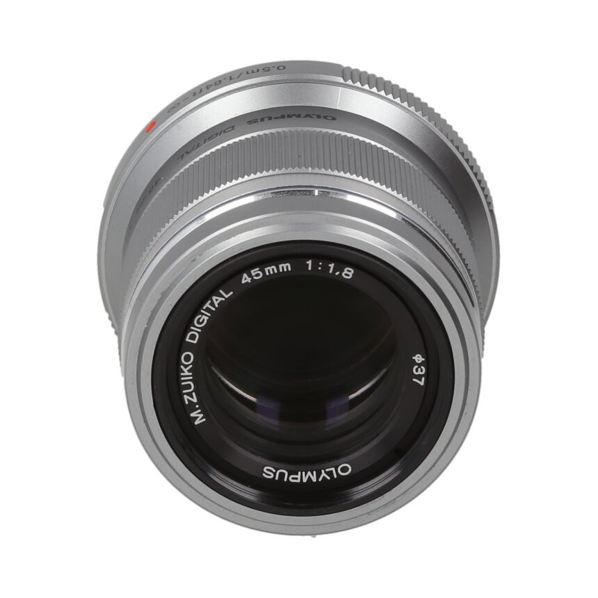 OLYMPUS M.ZUIKO D 45 F1.8 С AB
