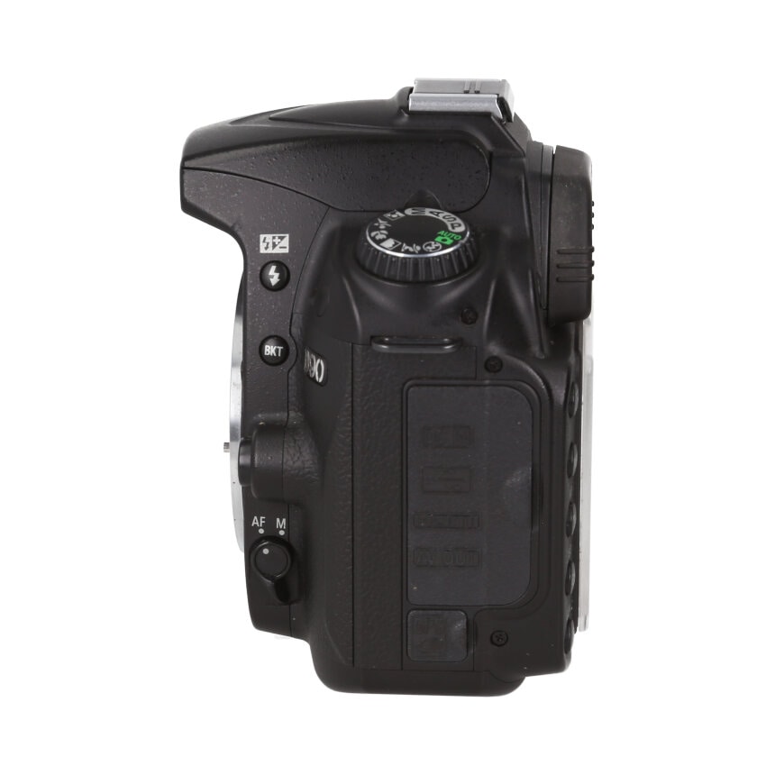 Nikon D90 BODY ��B��